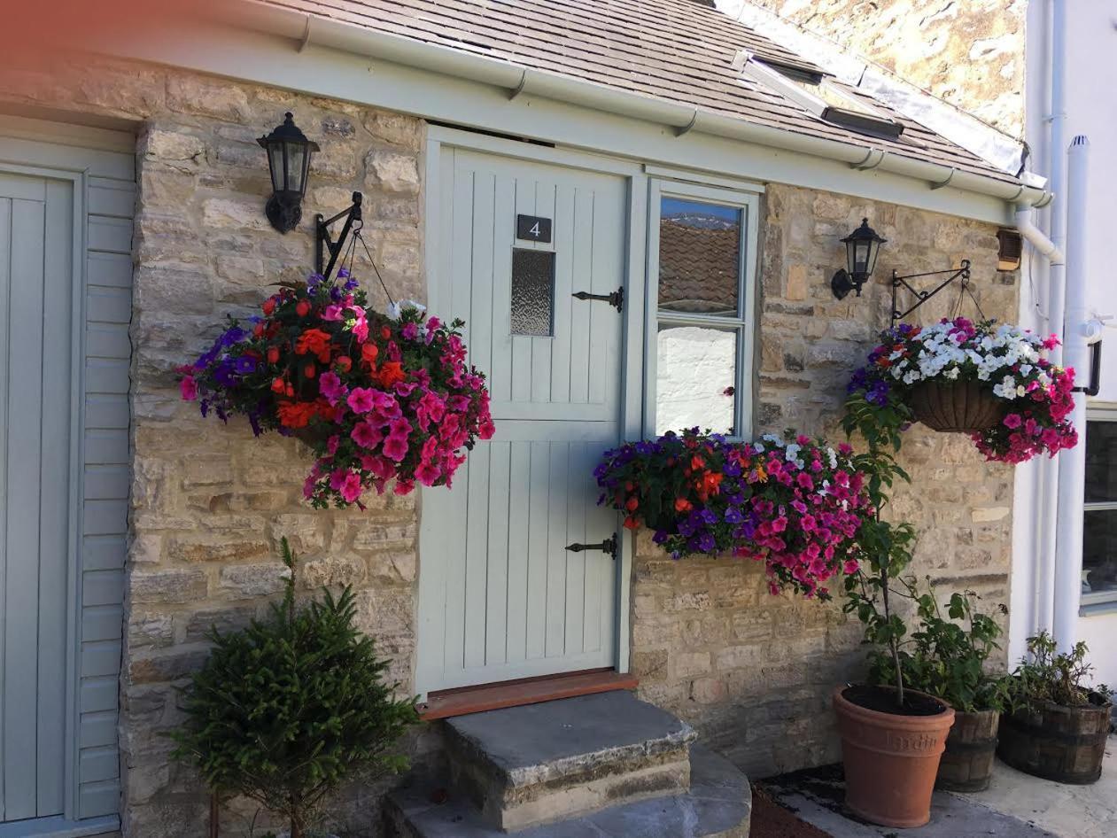 The Barn Hotell Monk Fryston Exteriör bild