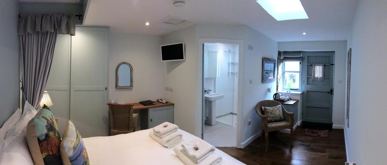 The Barn Hotell Monk Fryston Exteriör bild